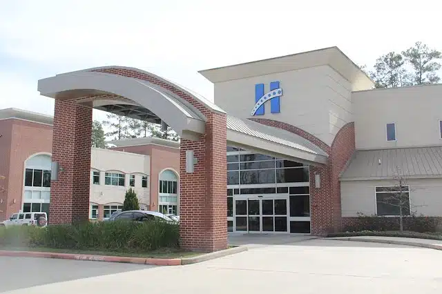 Physical Therapy Office in Houston front of facility image.